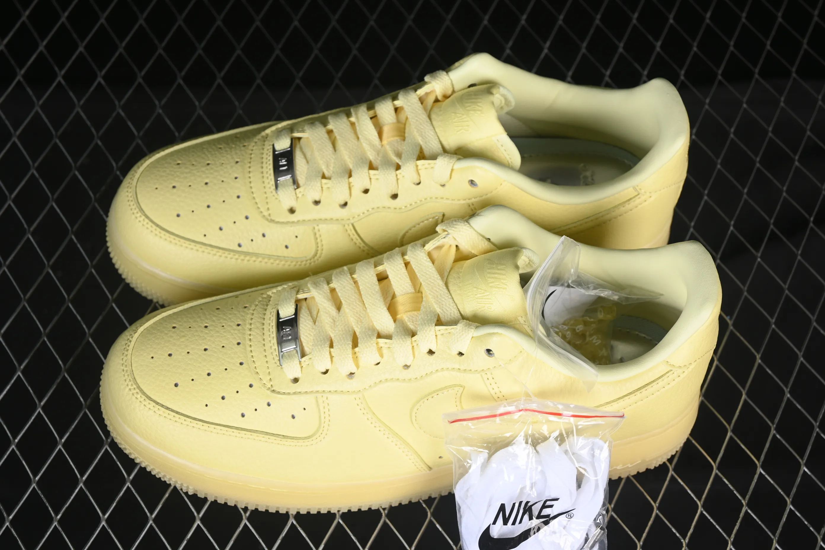 All categories Nk Air Force 1 Air Force series Nk Air Force 1 Low Air Force low-top Y version Nike Air Force 1'07 Low Air Force One casual sneakers CZ8065-800
